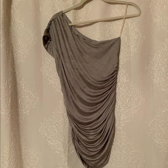 Small Tops - Picture 4 of 5